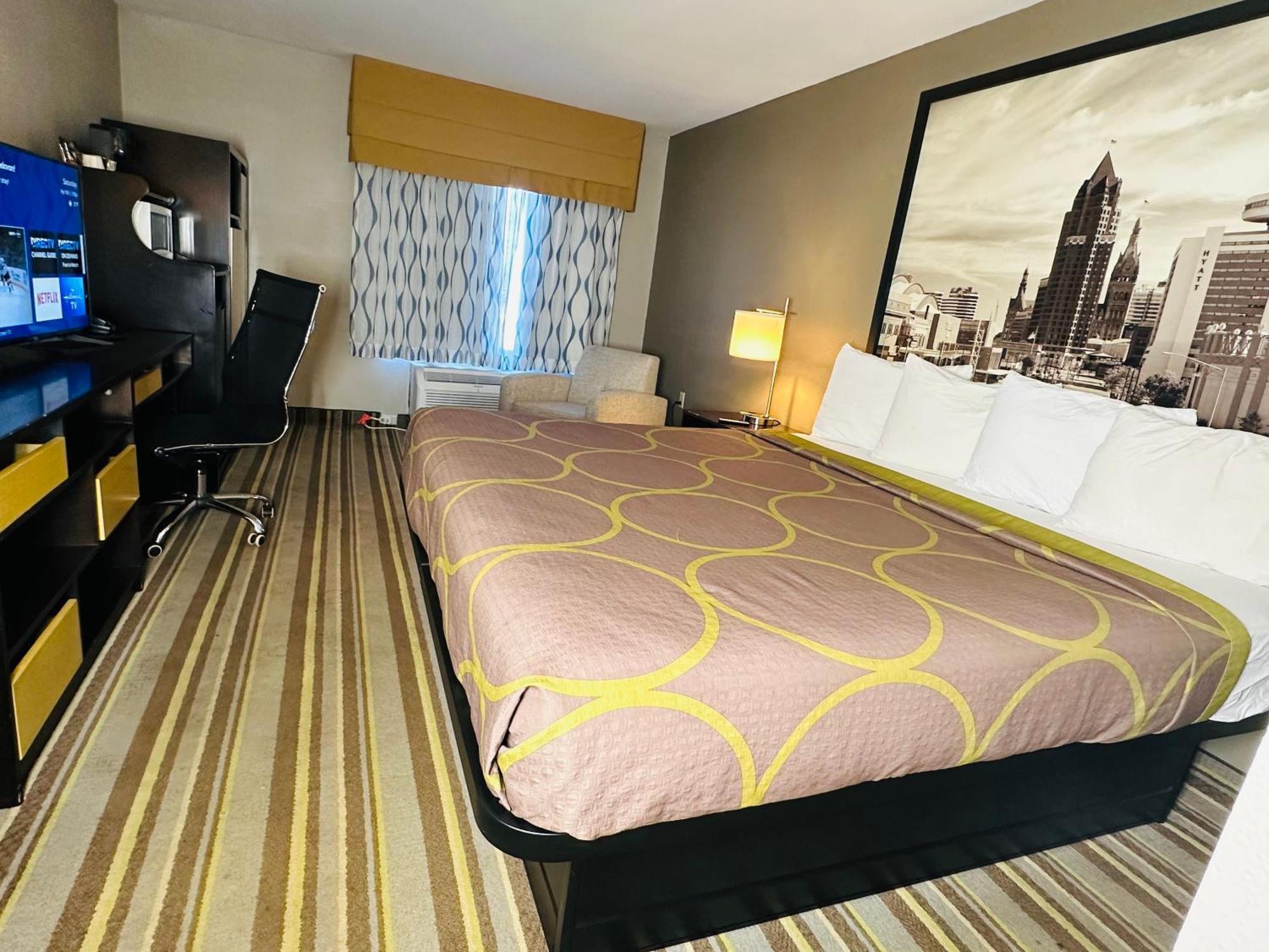 Delavan Inn And Suites Zewnętrze zdjęcie
